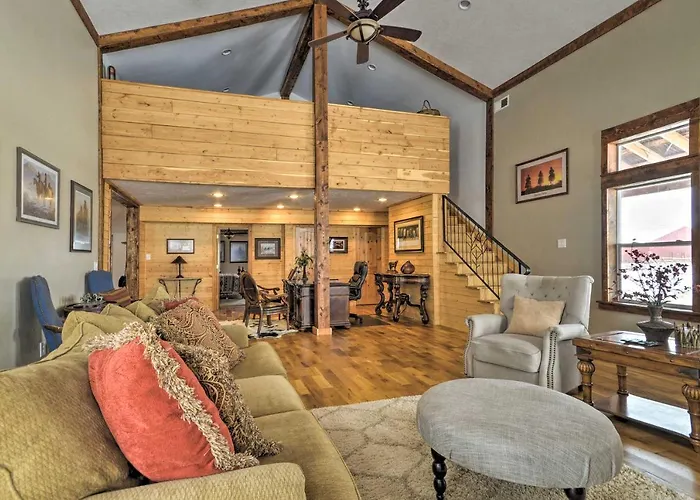 Private Ranch Retreat W/ Mountain Views! *