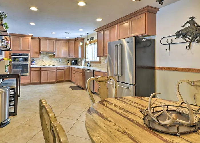 Сasa de vacaciones Private Ranch Retreat W/ Mountain Views! Clark