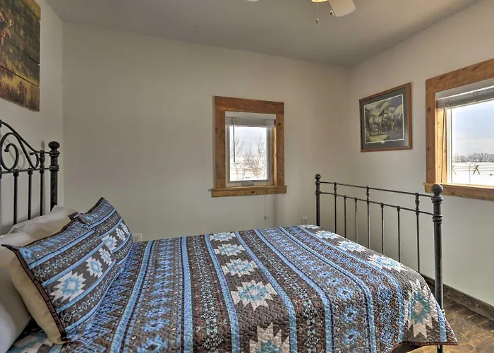 Private Ranch Retreat W/ Mountain Views! Сasa de vacaciones Clark