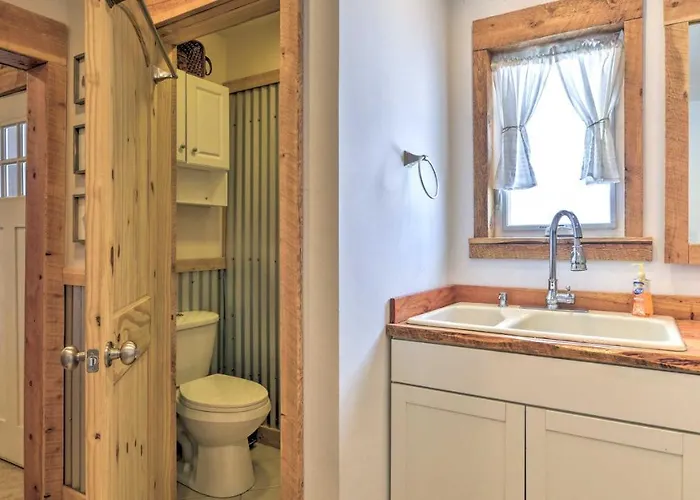 Private Ranch Retreat W/ Mountain Views! *
