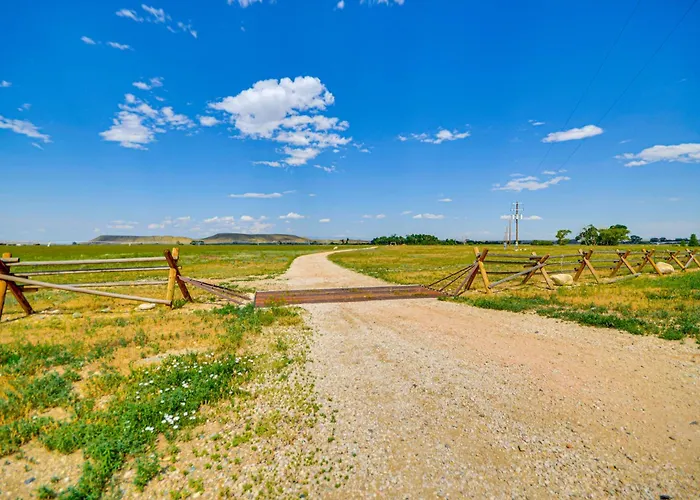Сasa de vacaciones Private Ranch Retreat W/ Mountain Views!