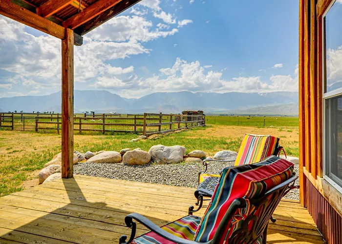 Сasa de vacaciones Private Ranch Retreat W/ Mountain Views!